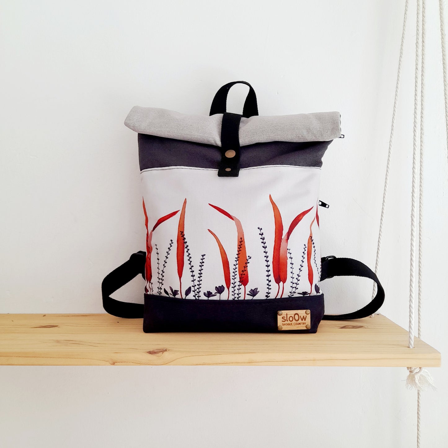 Rolltop de Hierbas altas rojas con negro y gris