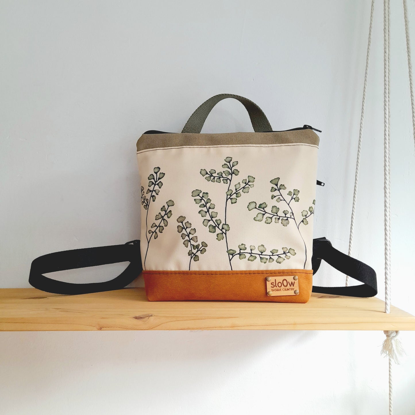 Mochila cuadrada Helechos con camel y kaki