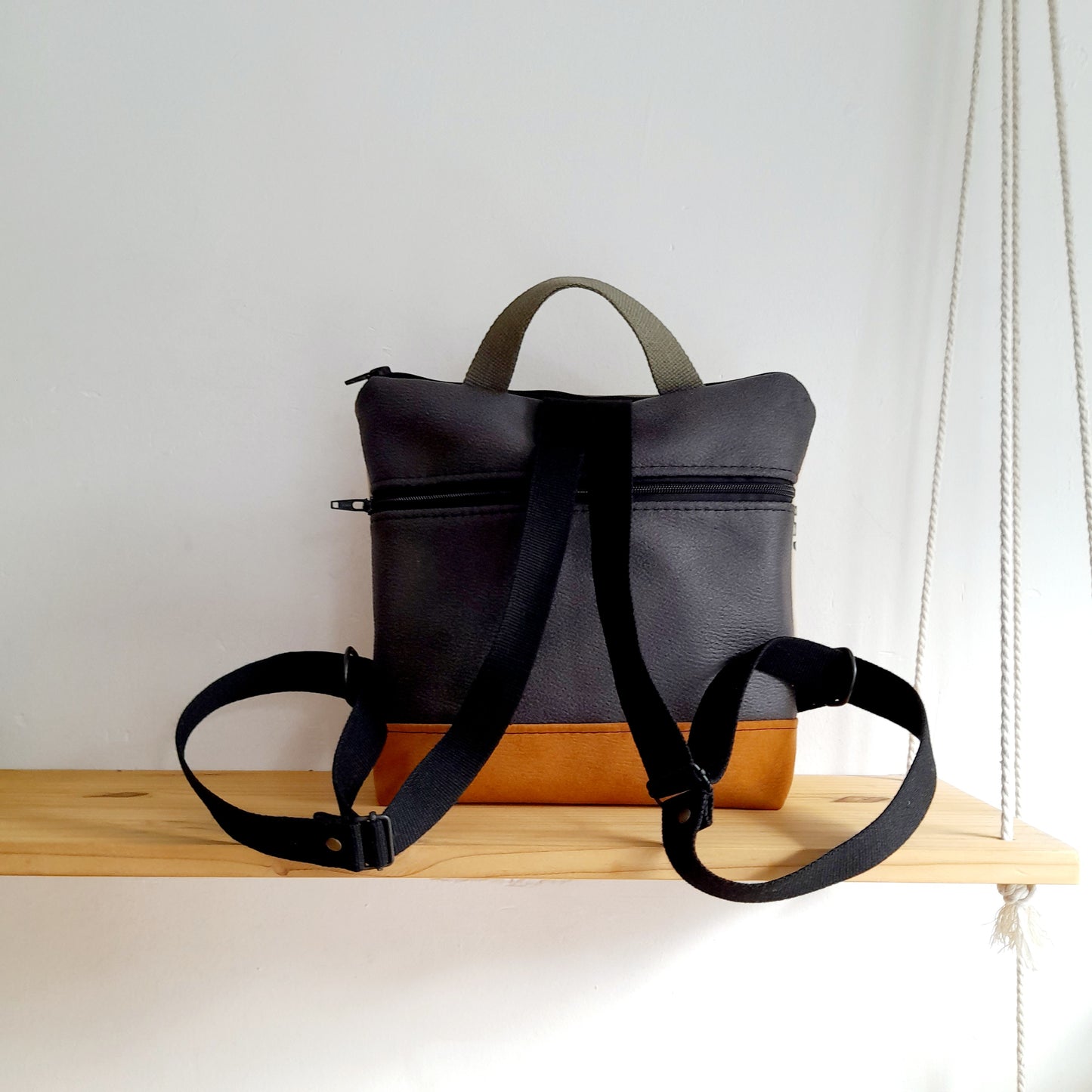 Mochila cuadrada Helechos con camel y kaki