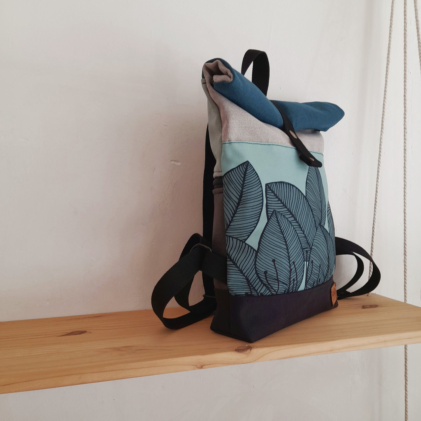 Rolltop Hojas Turquesas